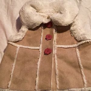 Gymboree baby girls faux suede shearling vest  Sz. 6-12 months
